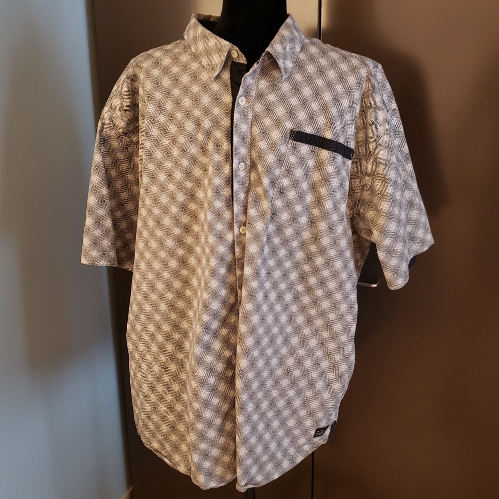 Truth Substance Gray Short Sleeved Checkered Shirt 4X (fits as XL/2X)